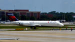 N957AT @ KATL - Taxi Atlanta