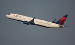 N824DN @ KMCO - MCO spotting 2017 - by Florida Metal