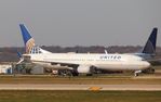 N33292 @ KRFD - Boeing 737-824