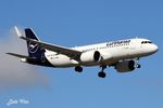 D-AINW @ LPPT - Lufthansa - by Luis Vaz
