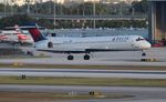 N906DA @ KMIA - MIA spotting 2017 - by Florida Metal