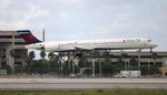 N907DA @ KMIA - MIA spotting 2015 - by Florida Metal