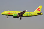 VP-BTN @ EDDF - at fra - by Ronald