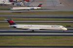 N918DL @ KATL - ATL spotting 2016 - by Florida Metal