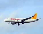 TC-DCM @ EKCH - TC-DCM landing rw 22L