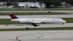 N919DE @ KFLL - FLL spotting 2015