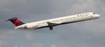 N920DE @ KFLL - FLL spotting 2014