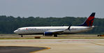 N860DN @ KATL - Landing roll Atlanta
