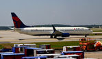 N860DN @ KATL - Taxi Atlanta