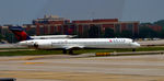 N924DN @ KATL - Taxi Atlanta