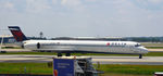 N949DN @ KATL - Taxi Atlanta