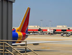 N7873A @ KATL - At the gate Atlanta - by Ronald Barker