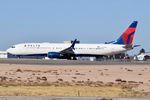 N820DN @ KBOI - Turning onto 28R.