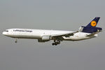 D-ALCE @ EDDF - at fra - by Ronald