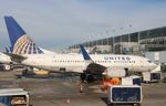 N13750 @ KORD - Boeing 737-724