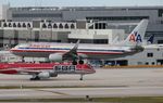 N952AA @ KMIA - MIA spotting 2014 - by Florida Metal