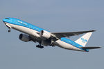 PH-BQL @ EHAM - at spl - by Ronald
