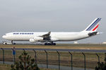 F-GLZR @ LFPG - at cdg - by Ronald