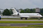 HB-IHQ @ LSZH - KJJ Transportation BD700 - by FerryPNL
