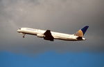 N33103 @ SNN - Shannon 23.3.1999 - by leo larsen