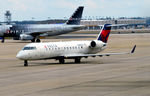 N868AS @ KATL - Taxi Atlanta