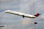 N908DE @ KATL - Takeoff Atlanta