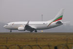 LZ-BOO @ LOWW - Bul Air Boeing 737-300 - by Thomas Ramgraber