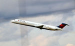N916DE @ KATL - Takeoff Atlanta