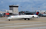 N958DL @ KATL - Taxi Atlanta - by Ronald Barker