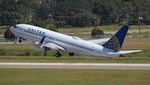 N33292 @ KTPA - TPA spotting 2018 - by Florida Metal