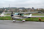 D-EKPL @ EDMV - D-EKPL   Cessna 172N Skyhawk [172-73995] Vilshofen~D 18/04/2005 - by Ray Barber