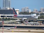 N90024 @ KMIA - MIA Spotting 2017 - by Florida Metal