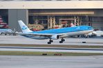 PH-AKF @ KMIA - MIA spotting 2017 - by Florida Metal
