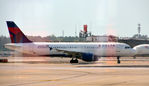 N334NW @ KATL - Taxi Atlanta - by Ronald Barker
