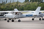 N4224H @ LNA - at LNA - by Bruce H. Solov