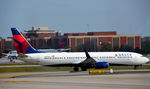 N803DN @ KATL - Taxi Atlanta