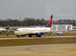 N853DN @ KATL - Taxi Atlanta - by Ronald Barker