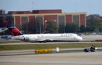N895AT @ KATL - Taxi Atlanta