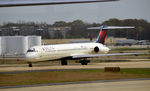 N901DE @ KATL - Taxi  Atlanta