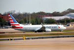 N906AN @ KATL - Taxi Atlanta