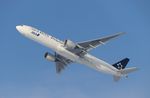 JA731A @ KORD - Boeing 777-381/ER