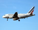 F-GUGR @ EKCH - F-GUGR landing rw 22L