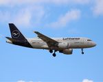 D-AIBG @ EKCH - D-AIBG landing rw 04L