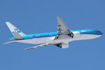 PH-BQE @ EHAM - at spl - by Ronald