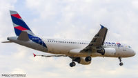 CC-BAT @ SCEL - AIRBUS A320 - by PABLO GUTIERREZ