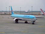 HL8216 @ RKSI - At Incheon - by Micha Lueck