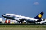 D-ABFH @ EHAM - Lufthansa B732 rotating - by FerryPNL