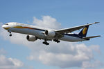 VT-JEB @ EGLL - at lhr - by Ronald