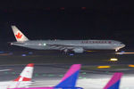 C-FKAU @ LOWW - Air Canada Boeing 777 - by Andreas Ranner