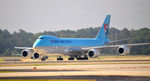 HL7624 @ KATL - Taxi to park Atlanta